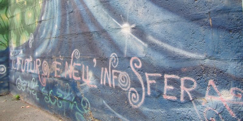 Piccolo, spazio, pubblicità … online