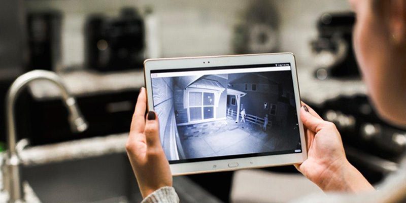 Illumina e sorveglia