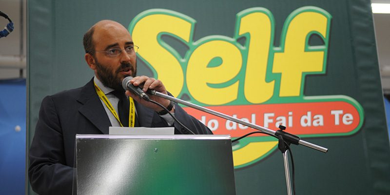 Self Italia, la firma