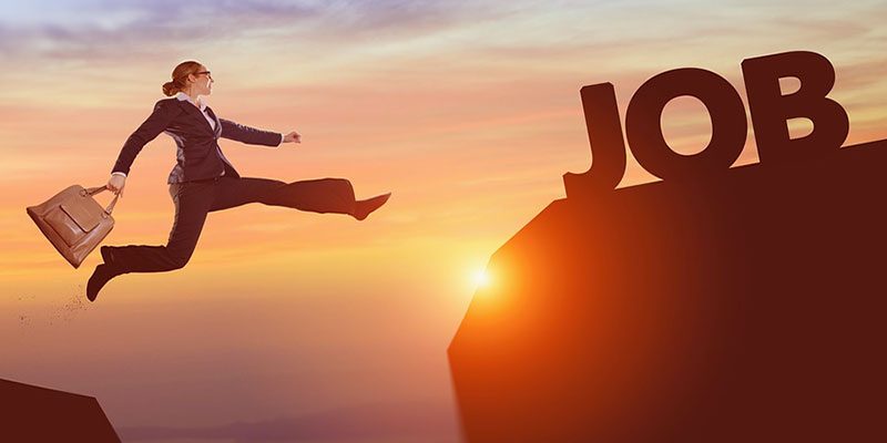 Leroy Merlin cerca e assume