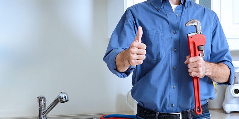 Manutenzione della casa. il 72% fa da sè