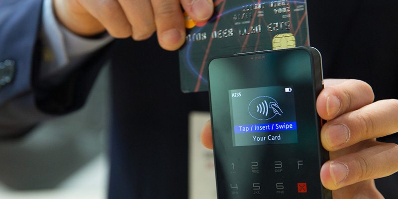 Niente multe per i negozi senza POS