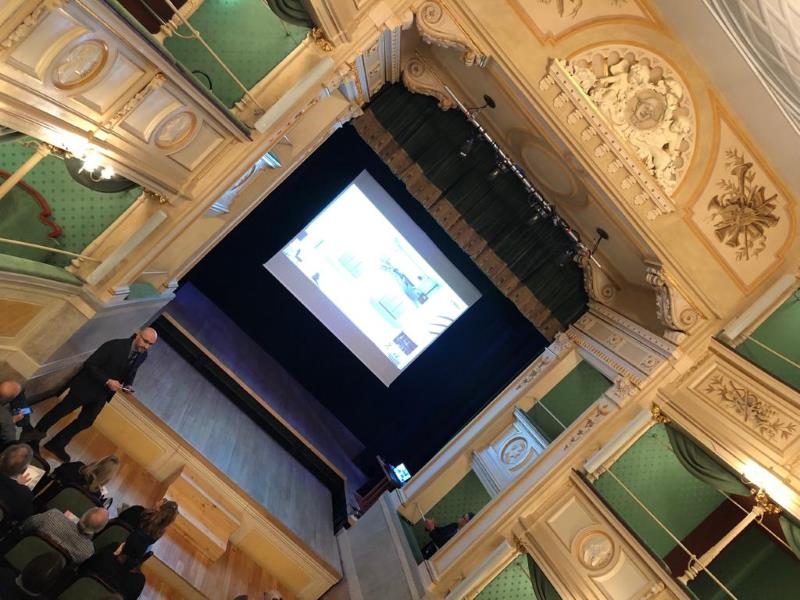 Vimar, conferenza in teatro