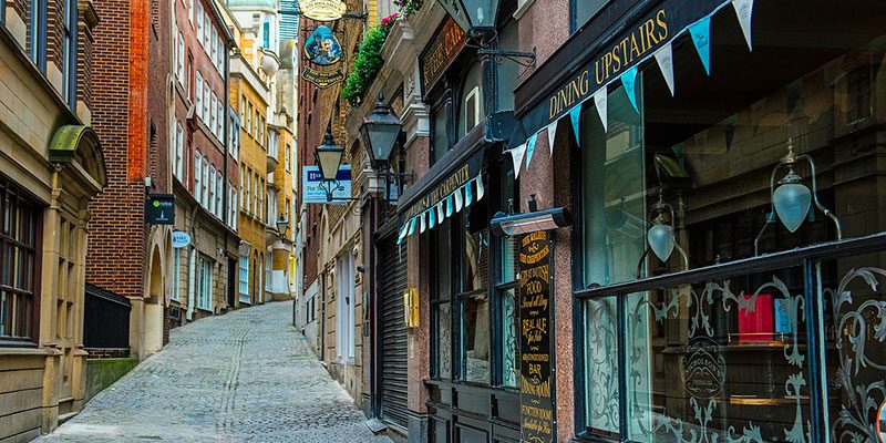 Confcommercio, mobili e ferramenta -23,2%