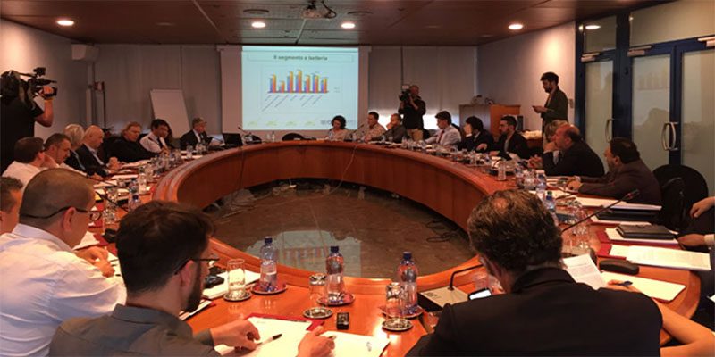 1° trimestre super per le macchine da giardino