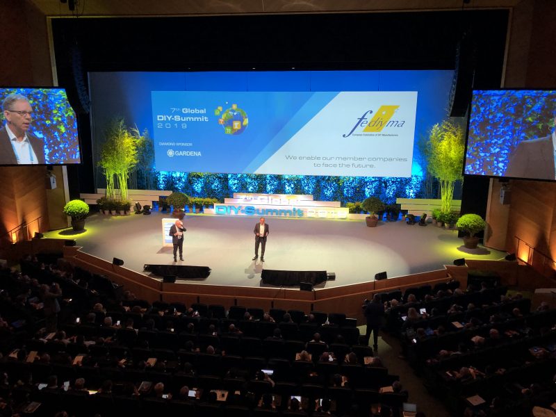 7 Global DIY Summit, iniziato