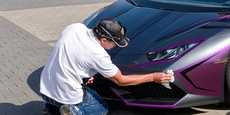 Con l’estate l’auto si fa bella (e sicura)