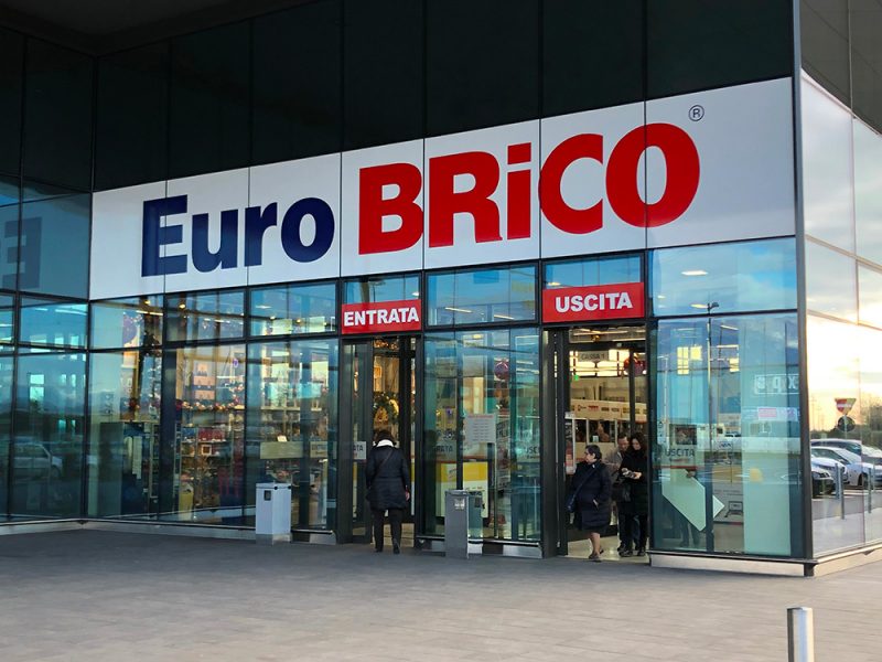 Eurobrico riapre i negozi